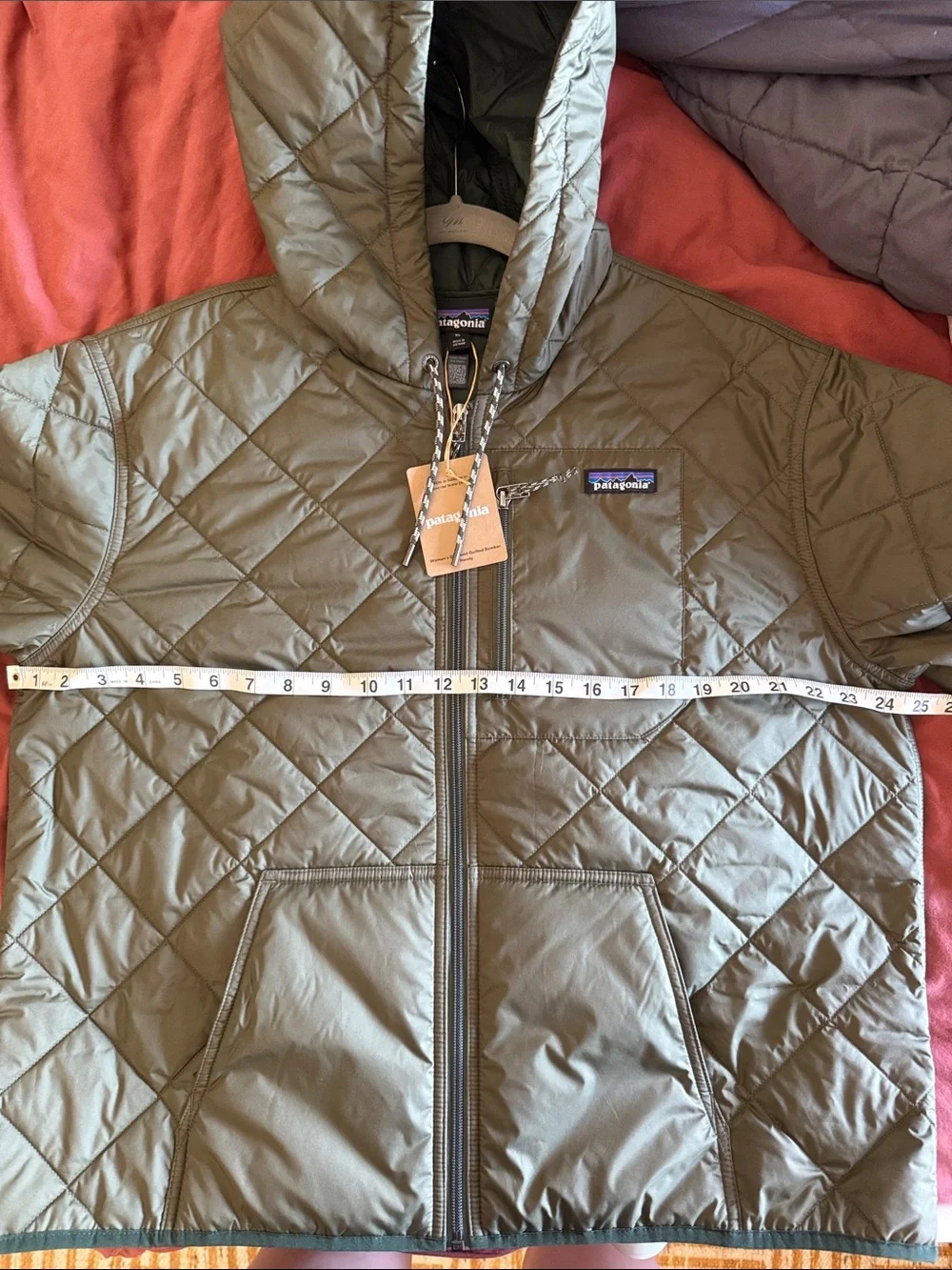 NWT Patagonia Women’s Diamond Quilted Bomber Hoody Jacket - Picture 8 of 11